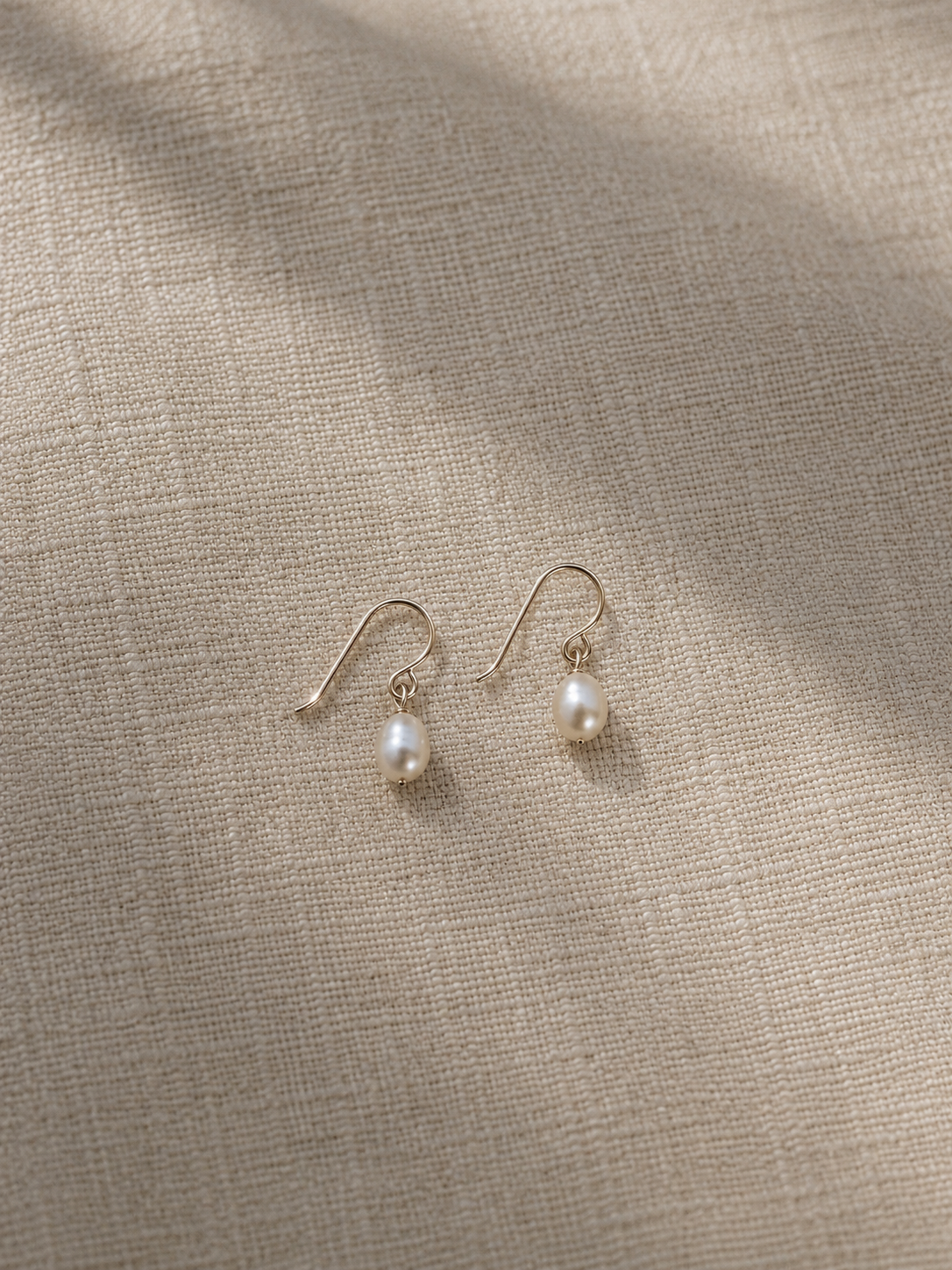 Single Pearl Drop Earring
