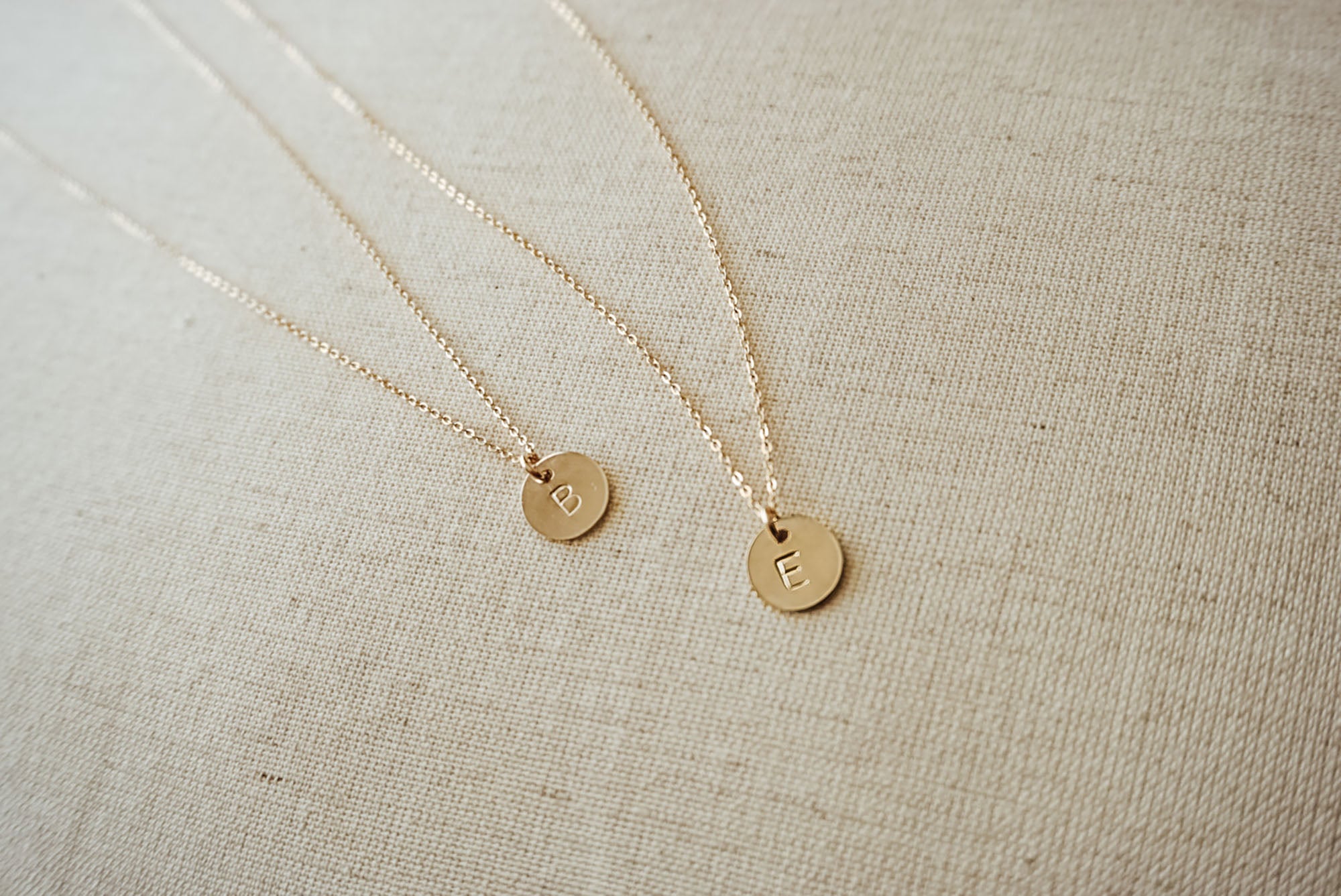 Graduated Disc Necklace 14K Yellow Gold 16